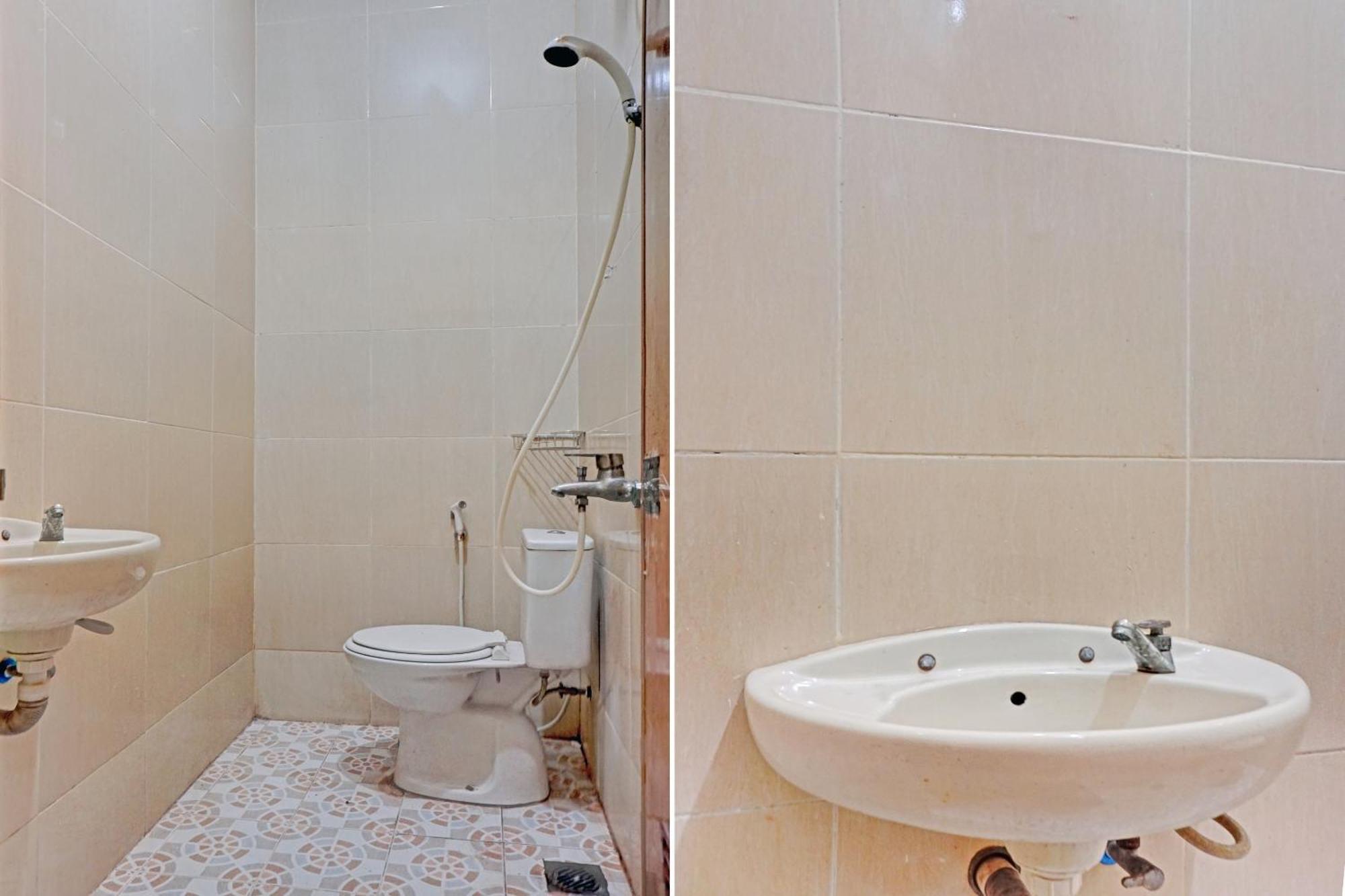 Oyo 90689 Lily House Hotel Tangerang Ngoại thất bức ảnh